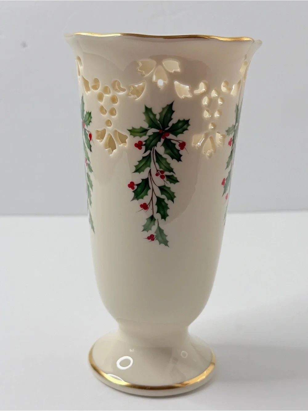 LENOX Christmas Holiday Holly Berries Pierced Porcelain Vase 7in